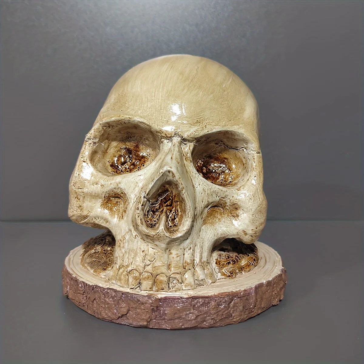 Skull Resin Knife Holder – Spooky Kitchen Decor by Bandito & Co. for a Horror Atmosphere